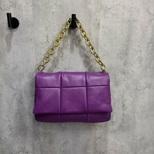 Puffy leather shoulder bag